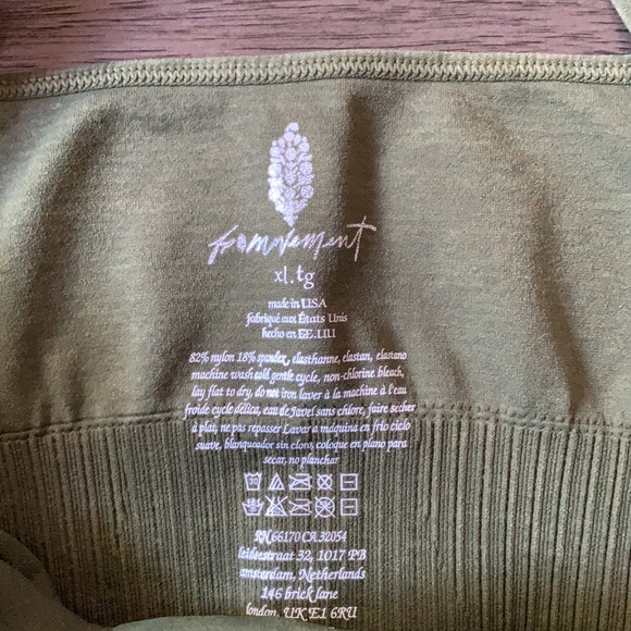 NWOT! FP Free People Movement Good Karma Crop Sz XL LAST ONE! - Picture 7 of 8